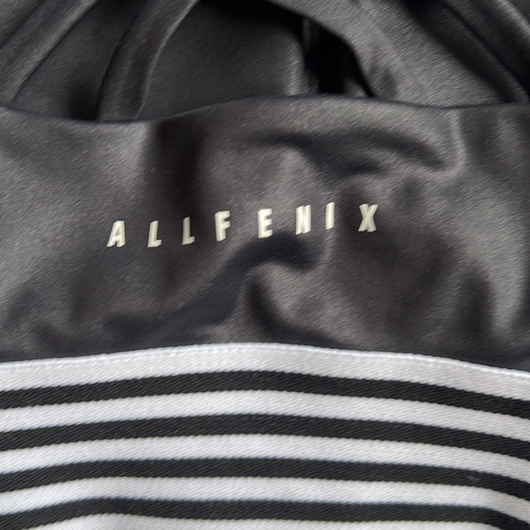 ALLFENIX Kendall Strappy Striped Band Sports Bra Size XS - Picture 6 of 7